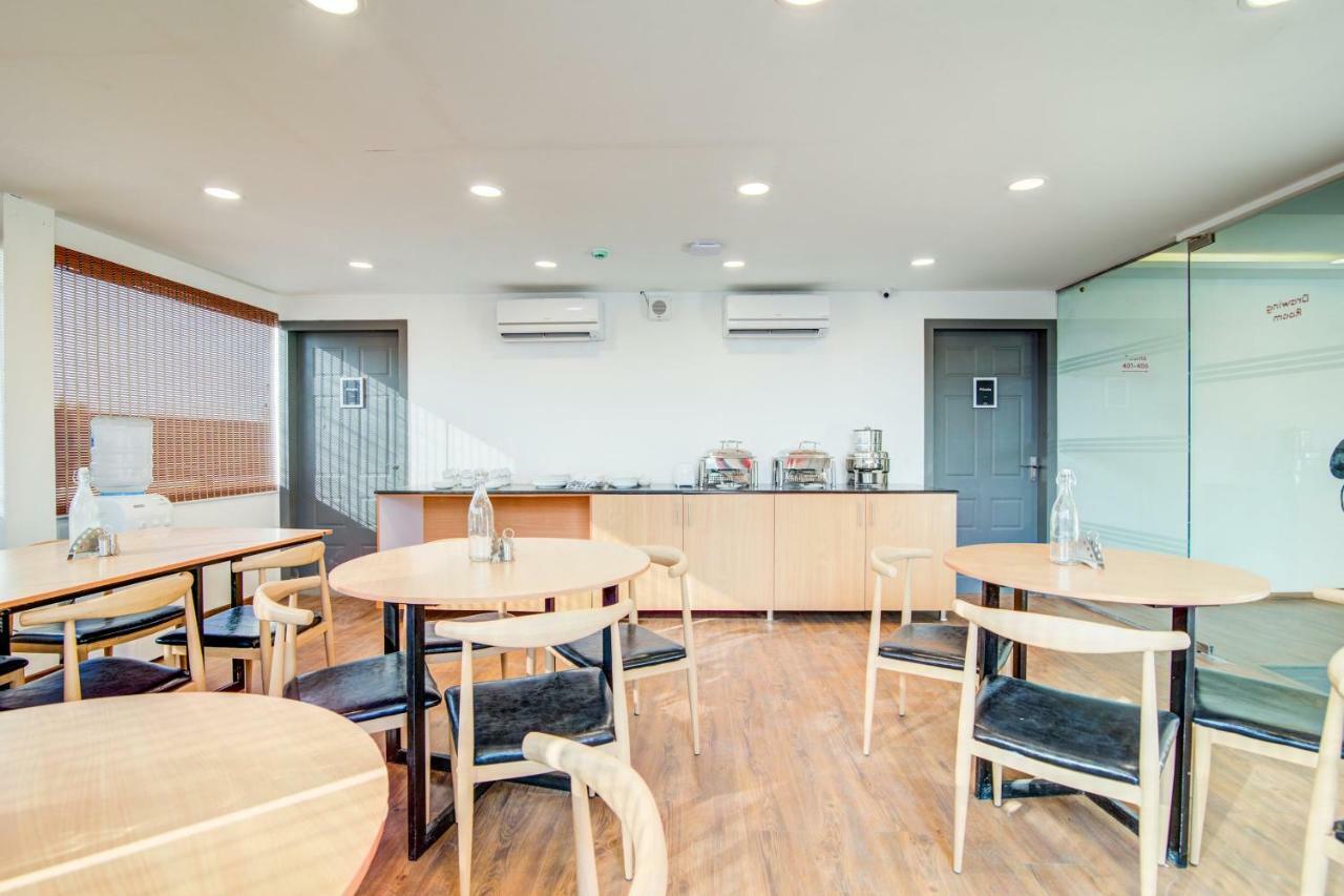 Отель Oyo Townhouse 104 Koramangala Maharaja Signal Бангалор Экстерьер фото