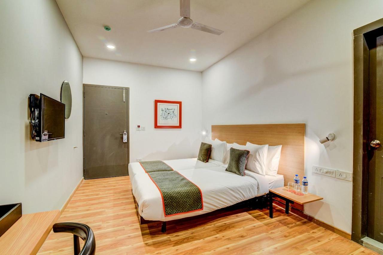 Отель Oyo Townhouse 104 Koramangala Maharaja Signal Бангалор Экстерьер фото