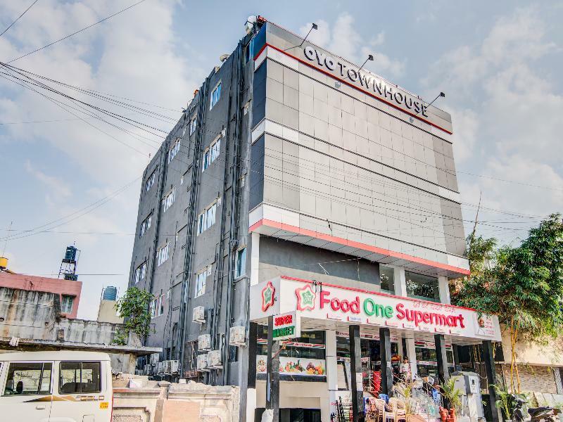 Отель Oyo Townhouse 104 Koramangala Maharaja Signal Бангалор Экстерьер фото