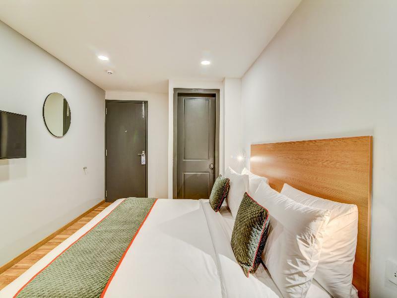 Отель Oyo Townhouse 104 Koramangala Maharaja Signal Бангалор Экстерьер фото