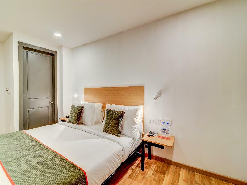 Отель Oyo Townhouse 104 Koramangala Maharaja Signal Бангалор Экстерьер фото